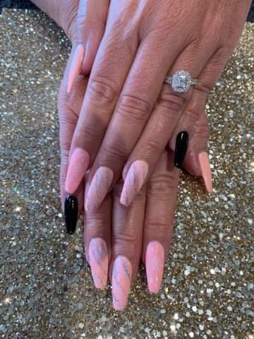 Glow Nails and Beauty