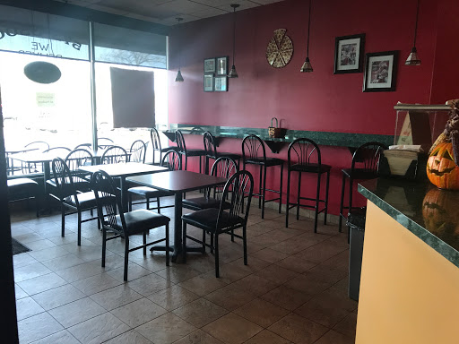 Augie's Pizza - Visual