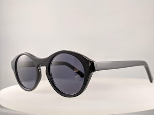 Photo n°6 de OPTIC VALLEY à Berre-l'Étang (Magasin de lunettes de soleil)
