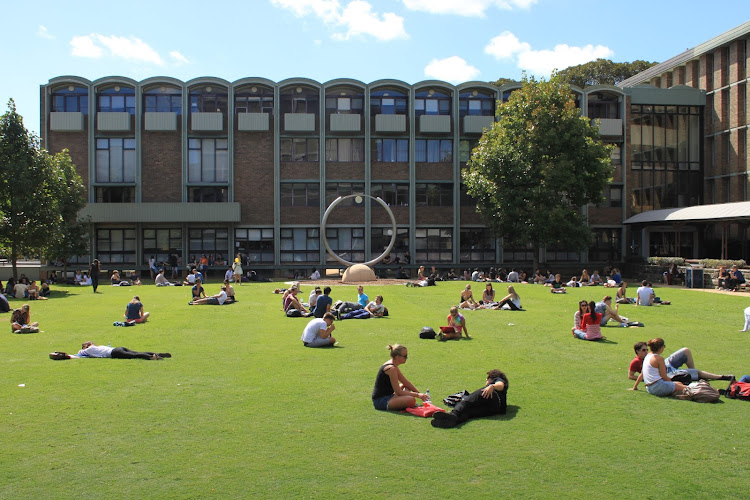 College Contact GmbH