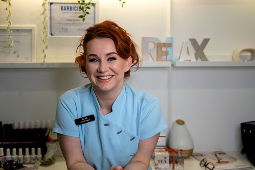 Beauty Therapist Dana
