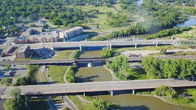 Veterans Memorial Bridge