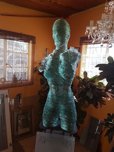 Photos of Universal Crystal Glass