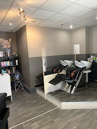 Photo n°6 de Flo coiffure à Nîmes (Salon de coiffure)