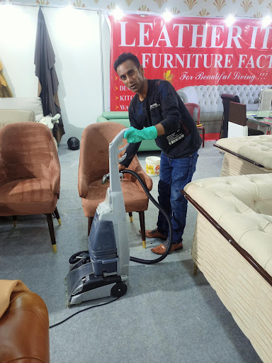 Dinning chairs 💺  Shampoo Cleaning for more information please contact Top class Cleaning Services