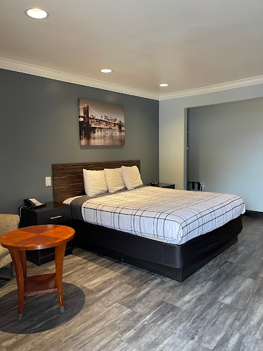 La Casa Inn Pasadena - Thumbnail