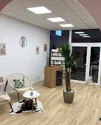 Photo n°23 de Mesdames by Manon à Saint-Jean (Salon de coiffure)