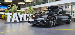 Photo n°10 de Centre Porsche Roissy Groupe Sonauto à Saint-Witz (Garage automobile)