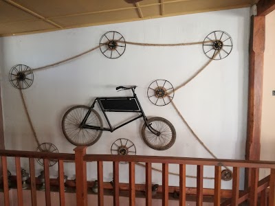 Photos of The Dutchman's Street