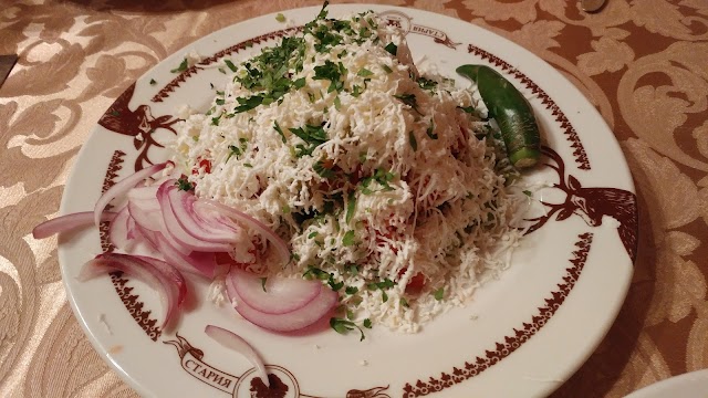 Ресторант "Стария Чинар"