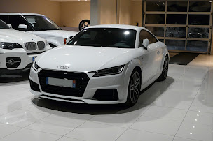 Photo n°18 de LB automobiles - Import voiture - mandataire voiture - Voiture Occasion Toulouse et toute la France à Beaupuy (Vendeur de voitures d'occasion)