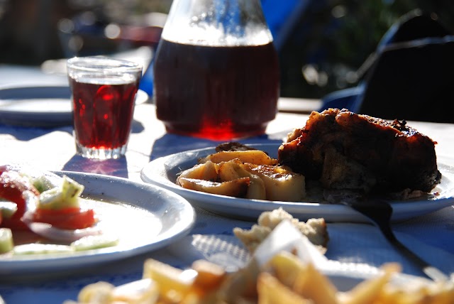 Porto Mela Restaurant Dafni Beach