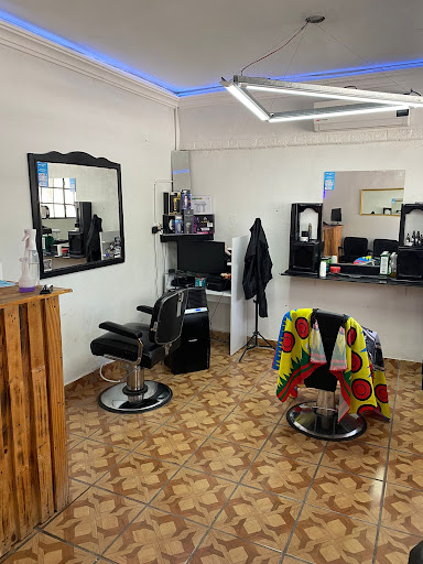 Febrero 5 barber studio