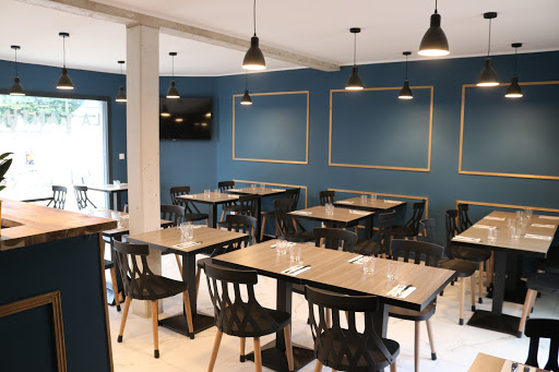 Photo 1 - Burger & Co