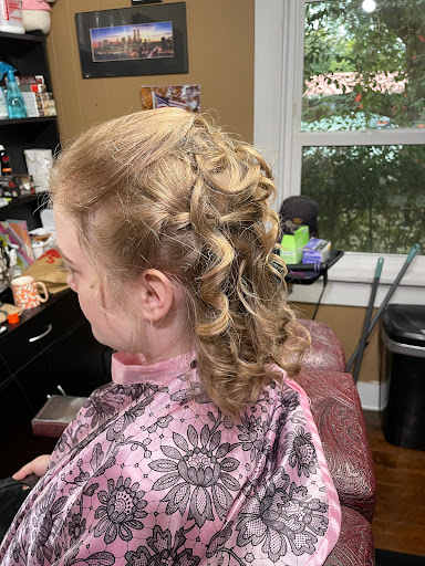Susie's Little Shop of Hair Cuts-Barber Shop - Thumbnail