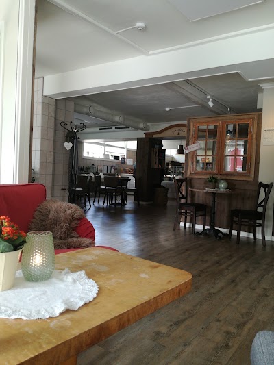 Photos of Us T&aring;ll&aring;st coffee shop