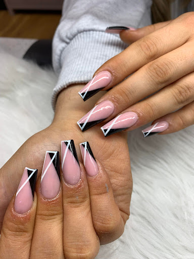 Sunny Nail & Spa - Acrylic / Powder / Biab nails - Thumbnail