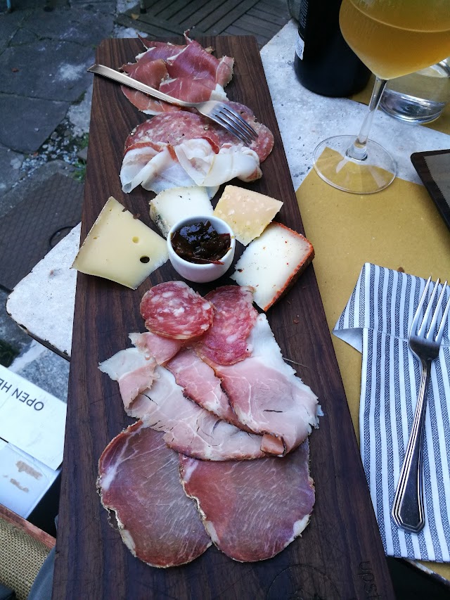 Scurone Bottega e Grottino