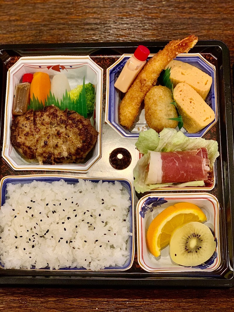 ムッシュ田中の料理とワインの店VinVin