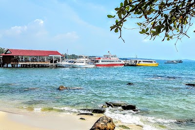 Photos of Tourist Beach Pier