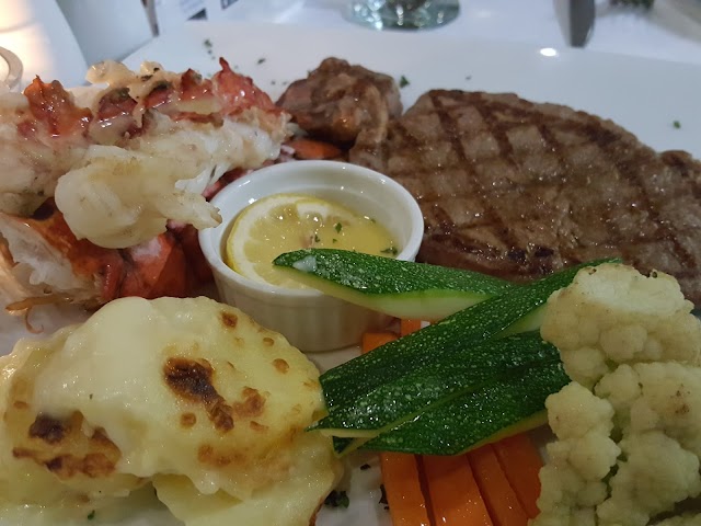 Melo's Restaurant
