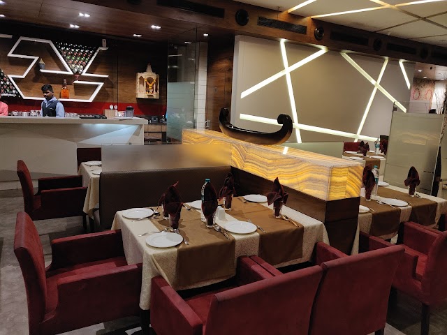 Royale Master Chef Finedine & Banquet