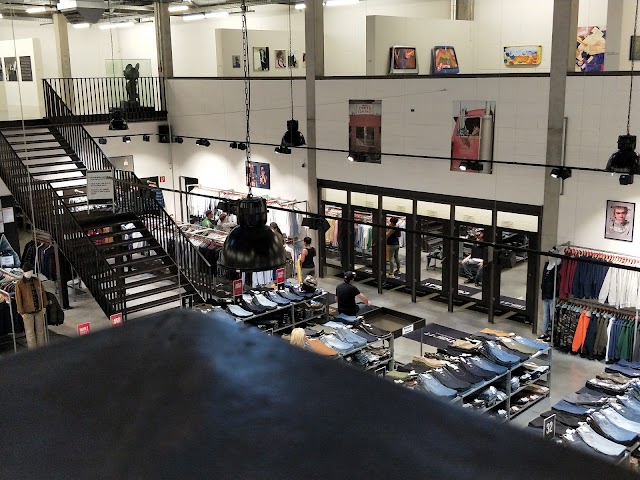 Carhartt WIP Factory Outlet Weil am Rhein