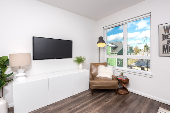 The Hawthorne by null