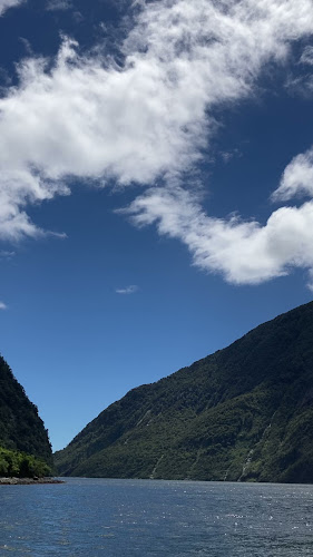 Dusky Ridges - Te Anau Bed and Breakfast, farmstay accommodation
