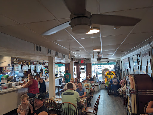Yanas Restaurant - Thumbnail