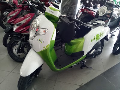 Photos of Honda Kurnia Kasih