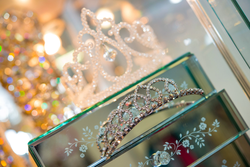St Clare Hospice Shop (Scarlet Boutique) - Thumbnail