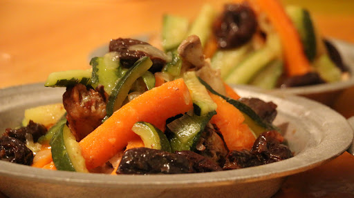 Chez naïssa Capestang (couscous / tajines / samoussas)