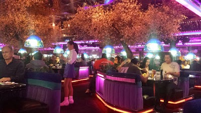 Photos of Peppermill Fireside Lounge