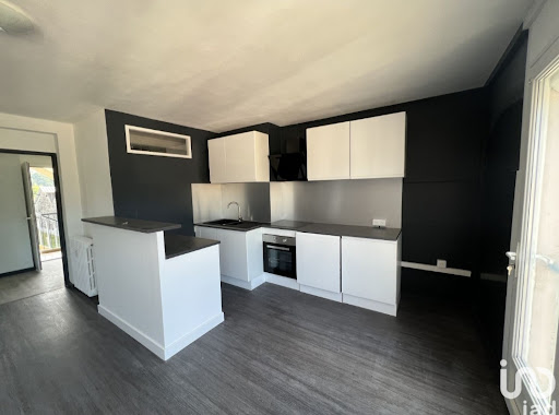 Vanessa Gozzini IAD FRANCE Mandataire immobilier TARBES-LOURDES