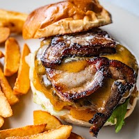 バーガーマニア 白金店