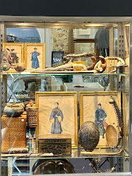 Photo n°4 de ECLECTIC-ART à Cavaillon (Magasin de meubles)