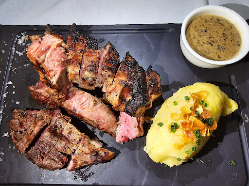 Rare Bar and Grill - Thumbnail