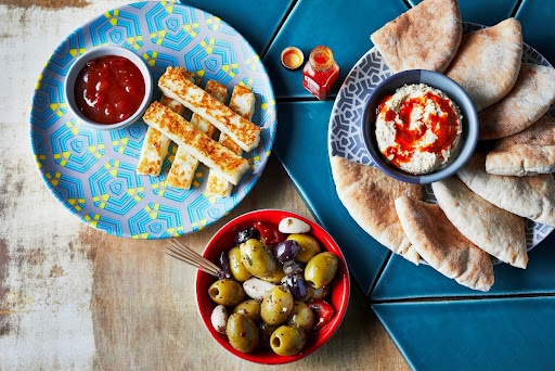 Nando's Ely - Visual