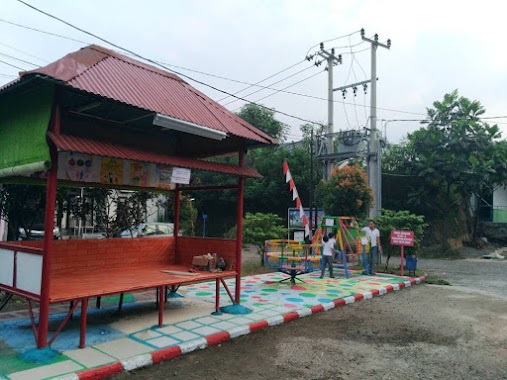 Taman Bermain Anak Blok K, Taman Anyelir 3, Author: Fajar Miyarhadi
