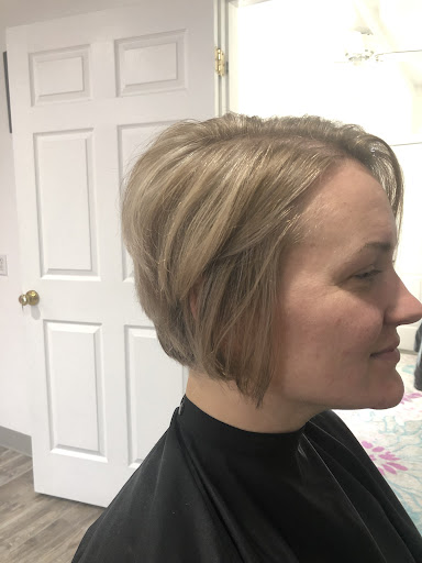 Meghan's Cut & Color - Thumbnail