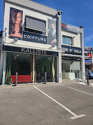 Photo n°2 de Excel Coiffure Marseille 11ème à Marseille (Institut de bronzage)