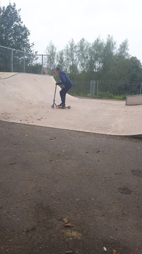 Astwood Childrens Park - Thumbnail