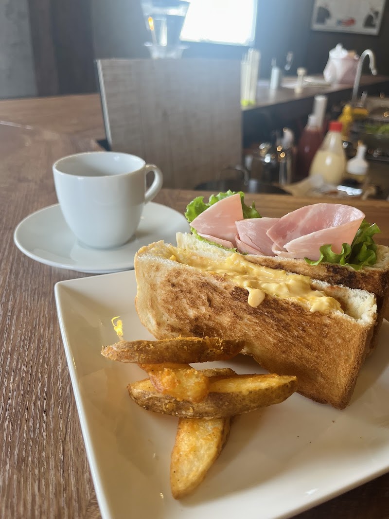 CAFE & BAR ペルシュ