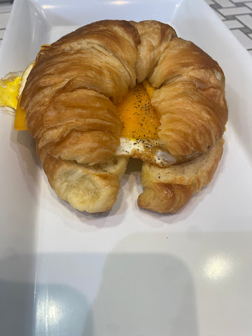 Reggie's Deli & Cafe by null