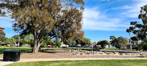 Glen Devon Park - Visual