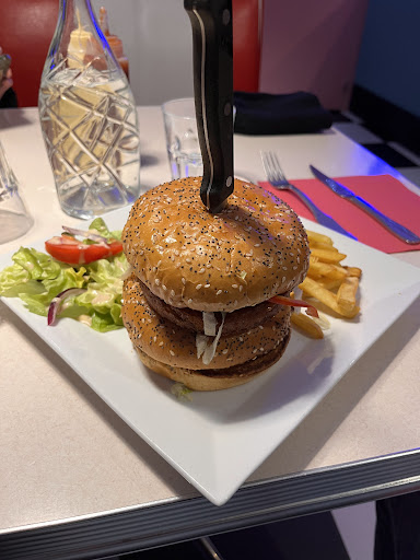 Photo 5 - Happy Diner/ Jerry's pub