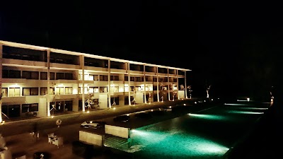 Photos of Jetwing Lake