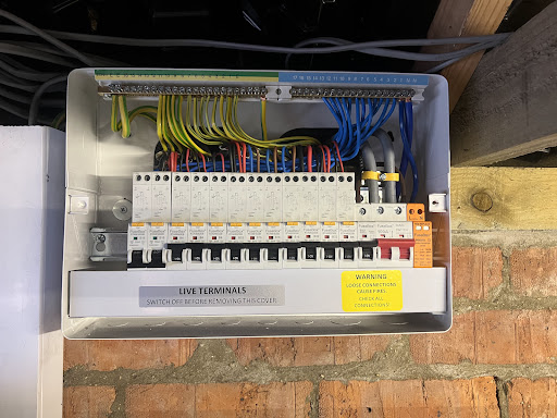 Ollie Parker Electrical - Thumbnail