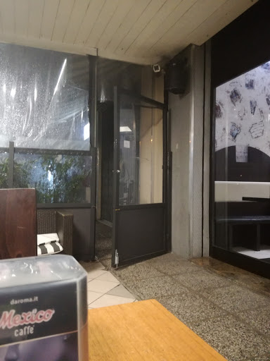 Bar Confine - Visual
